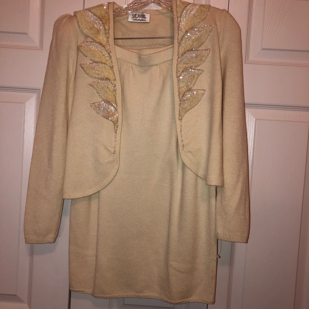 St. John jacket and skirt set size 4